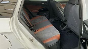 VOLKSWAGEN ID.4 Pro Performance 77kWh 1ST Edition SUV 5dr Electric Auto (204 ps)