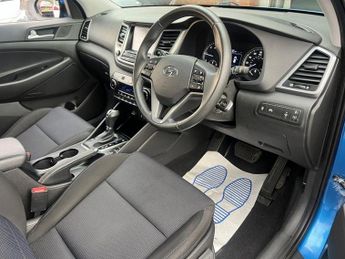 HYUNDAI TUCSON 1.7 CRDi Blue Drive SE Nav SUV 5dr Diesel DCT Euro 6 (s/s) (141 
