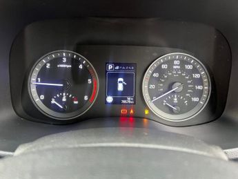 HYUNDAI TUCSON 1.7 CRDi Blue Drive SE Nav SUV 5dr Diesel DCT Euro 6 (s/s) (141 