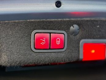 MERCEDES-BENZ C-CLASS 2.1 C300h BlueTEC AMG Line Saloon 4dr Diesel Hybrid G-Tronic+ Eu