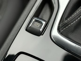 VAUXHALL INSIGNIA 2.0 Turbo D BlueInjection SRi VX Line Nav Grand Sport 5dr Diesel