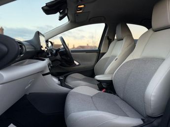 TOYOTA YARIS 1.5 VVT-h Excel Hatchback 5dr Petrol Hybrid E-CVT Euro 6 (s/s) (