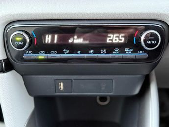 TOYOTA YARIS 1.5 VVT-h Excel Hatchback 5dr Petrol Hybrid E-CVT Euro 6 (s/s) (