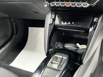 PEUGEOT E-208 50kWh Allure Premium + Hatchback 5dr Electric Auto (7kW Charger)