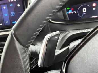 PEUGEOT 2008 1.2 PureTech Allure SUV 5dr Petrol EAT Euro 6 (s/s) (130 ps)
