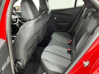 PEUGEOT 2008 1.2 PureTech Allure SUV 5dr Petrol EAT Euro 6 (s/s) (130 ps)