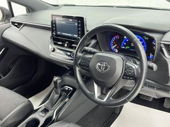 TOYOTA COROLLA 2.0 VVT-h GPF Design Touring Sports 5dr Petrol Hybrid CVT Euro 6