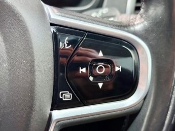 VOLVO XC90 2.0 B5 MHEV Inscription Pro SUV 5dr Diesel Hybrid Auto 4WD Euro 