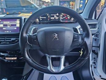 PEUGEOT 2008 AUTOMATIC 1.2 PureTech Allure SUV 5dr Petrol ETG Euro 6 (s/s) (8