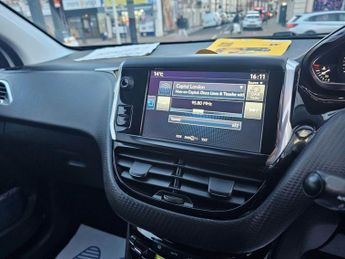 PEUGEOT 2008 AUTOMATIC 1.2 PureTech Allure SUV 5dr Petrol ETG Euro 6 (s/s) (8