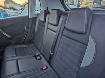 PEUGEOT 2008 AUTOMATIC 1.2 PureTech Allure SUV 5dr Petrol ETG Euro 6 (s/s) (8