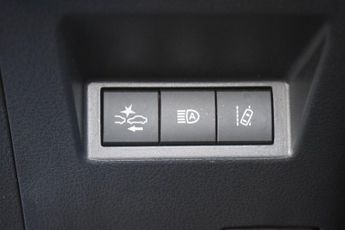 TOYOTA YARIS 1.5 VVT-h Icon Tech Hatchback 5dr Petrol Hybrid E-CVT Euro 6 (s/