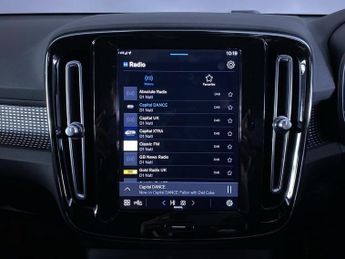 VOLVO XC40 Recharge Twin 78kWh SUV 5dr Electric Auto AWD (408 ps)