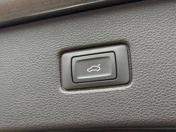 AUDI Q7 3.0 TFSI V6 55 Black Edition SUV 5dr Petrol Tiptronic quattro Eu