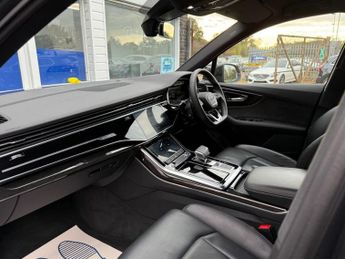 AUDI Q7 3.0 TFSI V6 55 Black Edition SUV 5dr Petrol Tiptronic quattro Eu