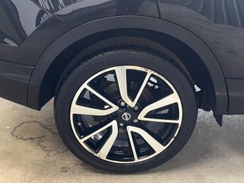 NISSAN QASHQAI 1.6 dCi Tekna SUV 5dr Diesel XTRON 2WD Euro 6 (s/s) (130 ps)