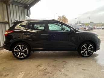 NISSAN QASHQAI 1.6 dCi Tekna SUV 5dr Diesel XTRON 2WD Euro 6 (s/s) (130 ps)