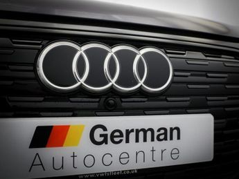 AUDI Q4 E-TRON 40 S line Sportback 5dr Electric Auto 82kWh (204 ps)