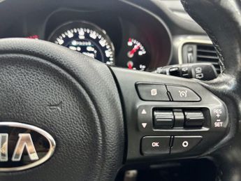 KIA SORENTO 2.2 CRDi KX-3 SUV 5dr Diesel Auto AWD Euro 6 (197 bhp)