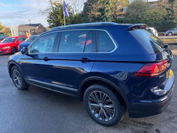 VOLKSWAGEN TIGUAN 2.0 TDI SE Navigation SUV 5dr Diesel DSG Euro 6 (s/s) (150 ps)