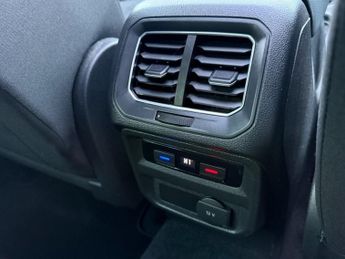 VOLKSWAGEN TIGUAN 2.0 TDI BlueMotion Tech SEL SUV 5dr Diesel DSG 4Motion Euro 6 (s