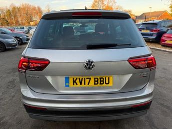 VOLKSWAGEN TIGUAN 2.0 TDI BlueMotion Tech SEL SUV 5dr Diesel DSG 4Motion Euro 6 (s