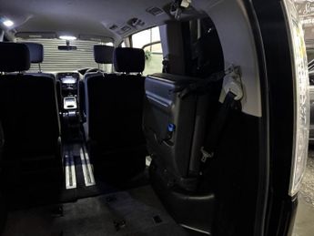 NISSAN SERENA 2.0 HWS S-HYBRID AUTO 8 SEATS 