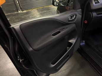 NISSAN SERENA 2.0 HWS S-HYBRID AUTO 8 SEATS 