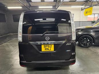 NISSAN SERENA 2.0 HWS S-HYBRID AUTO 8 SEATS 