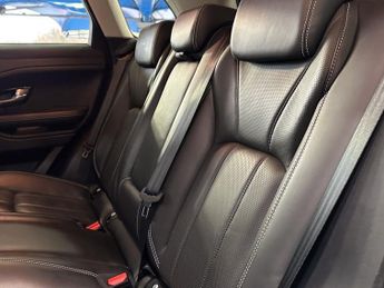 LAND ROVER RANGE ROVER EVOQUE 2.0 TD4 Autobiography SUV 5dr Diesel Auto 4WD Euro 6 (s/s) (180 