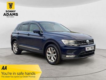 Volkswagen Tiguan 2.0 TDI BlueMotion Tech SE Navigation SUV 5dr Diesel DSG 4Motion