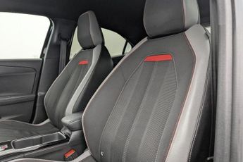 VAUXHALL MOKKA ELECTRIC 50kWh GS Line SUV 5dr Electric Auto (136 ps)