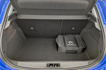 VAUXHALL Corsa Electric 50kWh SE Premium Hatchback 5dr Electric Auto (136 ps)