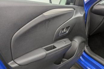 VAUXHALL Corsa Electric 50kWh SE Premium Hatchback 5dr Electric Auto (136 ps)