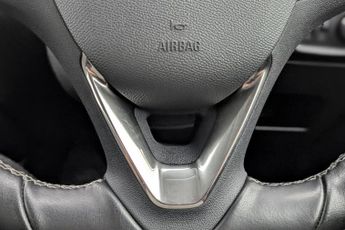 VAUXHALL Corsa Electric 50kWh SE Premium Hatchback 5dr Electric Auto (136 ps)