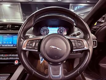 JAGUAR F-PACE 2.0 D180 Chequered Flag SUV 5dr Diesel Auto AWD Euro 6 (s/s) (18