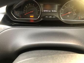 PEUGEOT 208 1.2 VTi Active Hatchback 3dr Petrol Manual Euro 5 (82 ps)