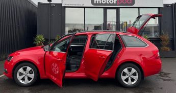 SKODA OCTAVIA 1.0 TSI GPF SE Technology Estate 5dr Petrol DSG Euro 6 (s/s) (11