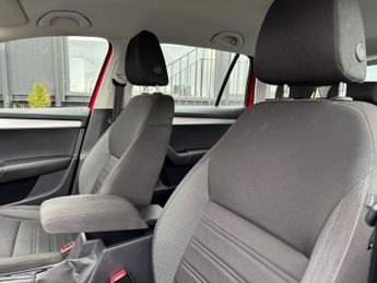 SKODA OCTAVIA 1.0 TSI GPF SE Technology Estate 5dr Petrol DSG Euro 6 (s/s) (11