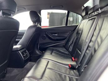 BMW 3 SERIES 2.0 320d BluePerformance Luxury Saloon 4dr Diesel Auto Euro 6 (s