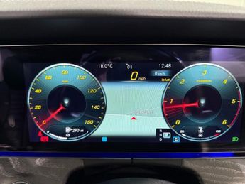 MERCEDES-BENZ E-CLASS 2.0 E220d AMG Line Night Edition (Premium Plus) Coupe 2dr Diesel