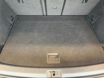 VOLKSWAGEN GOLF 2.0 TSI BlueMotion Tech R Hatchback 3dr Petrol DSG 4Motion Euro 