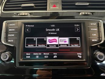 VOLKSWAGEN GOLF 2.0 TSI BlueMotion Tech R Hatchback 3dr Petrol DSG 4Motion Euro 