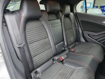 MERCEDES-BENZ GLA 2.0 GLA250 AMG Line SUV 5dr Petrol 7G-DCT 4MATIC Euro 6 (s/s) (2