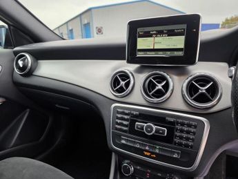 MERCEDES-BENZ GLA 2.0 GLA250 AMG Line SUV 5dr Petrol 7G-DCT 4MATIC Euro 6 (s/s) (2