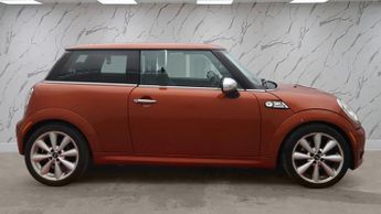 MINI HATCH 1.6 One Hatchback 3dr Petrol Manual Euro 5 (98 ps) MOT JULY 2026