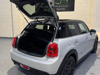 MINI HATCH 1.5 Cooper D Hatchback 5dr Diesel Auto Euro 6 (s/s) (116 ps)