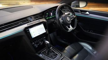 VOLKSWAGEN ARTEON 2.0 TDI R-Line Fastback 5dr Diesel DSG 4Motion Euro 6 (s/s) (190
