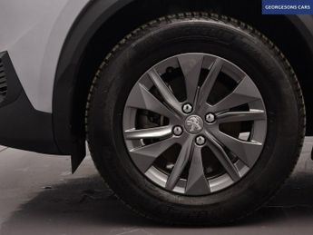 PEUGEOT E-2008 50kWh Active Premium SUV 5dr Electric Auto (7kW Charger) (136 ps