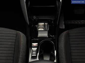PEUGEOT E-2008 50kWh Active Premium SUV 5dr Electric Auto (7kW Charger) (136 ps